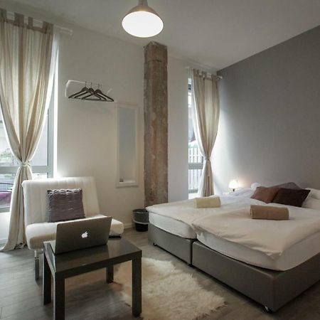 Boutique Hostel Shappy Zagreb Exterior foto