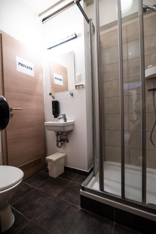 Boutique Hostel Shappy Zagreb Exterior foto