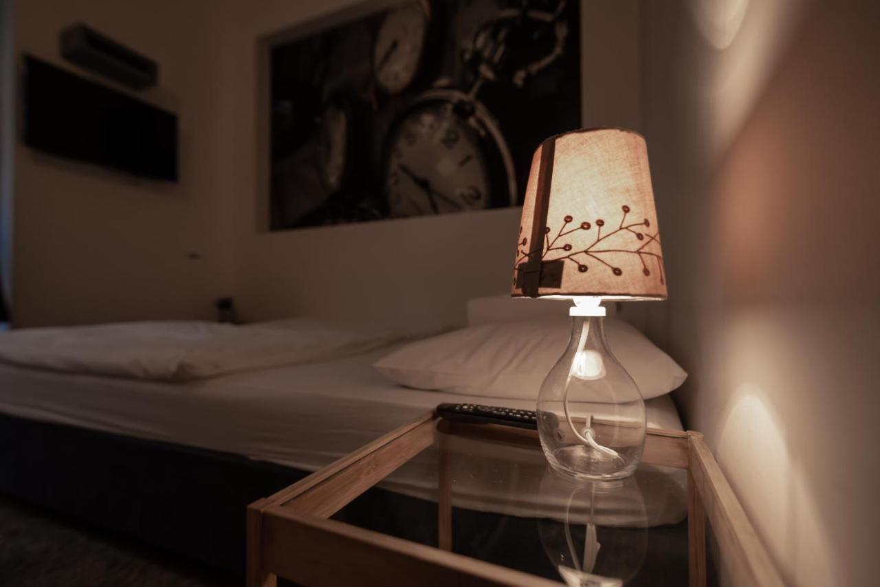 Boutique Hostel Shappy Zagreb Exterior foto